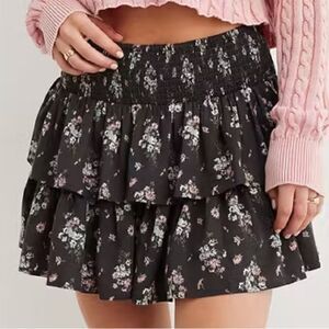 Aerie size extra small grey floral smocked mini skirt